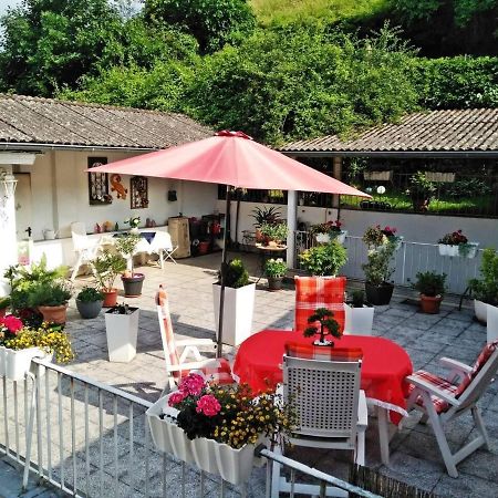 Charming 2-Bed Apartment In Cochem Bagian luar foto