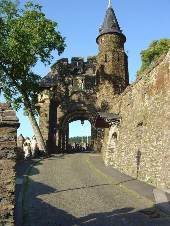Charming 2-Bed Apartment In Cochem Bagian luar foto