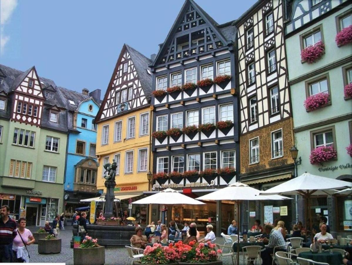 Charming 2-Bed Apartment In Cochem Bagian luar foto